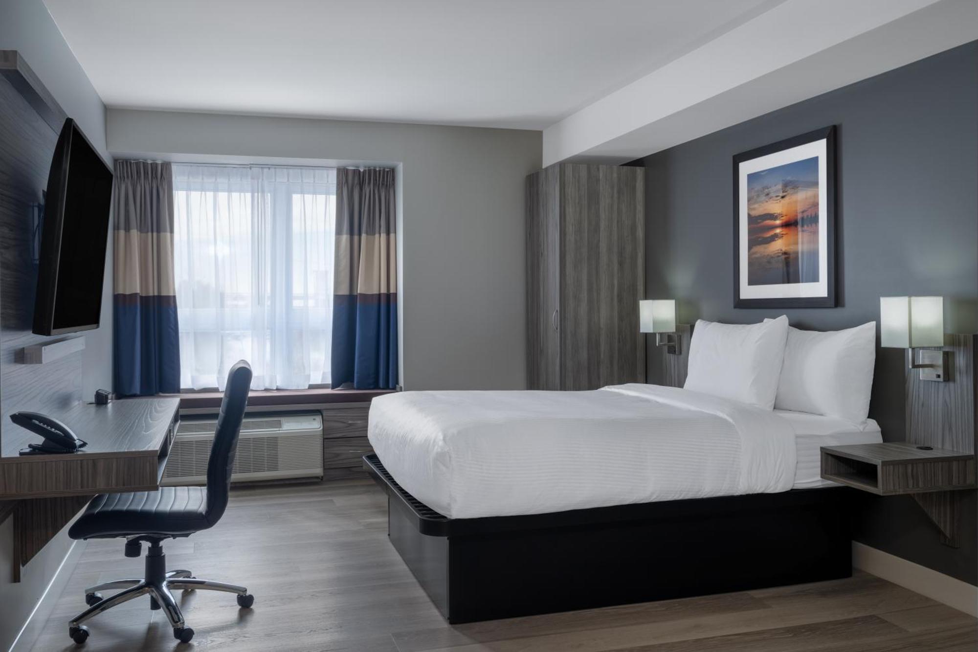 Microtel Inn & Suites By Wyndham Kanata Ottawa West Exteriör bild