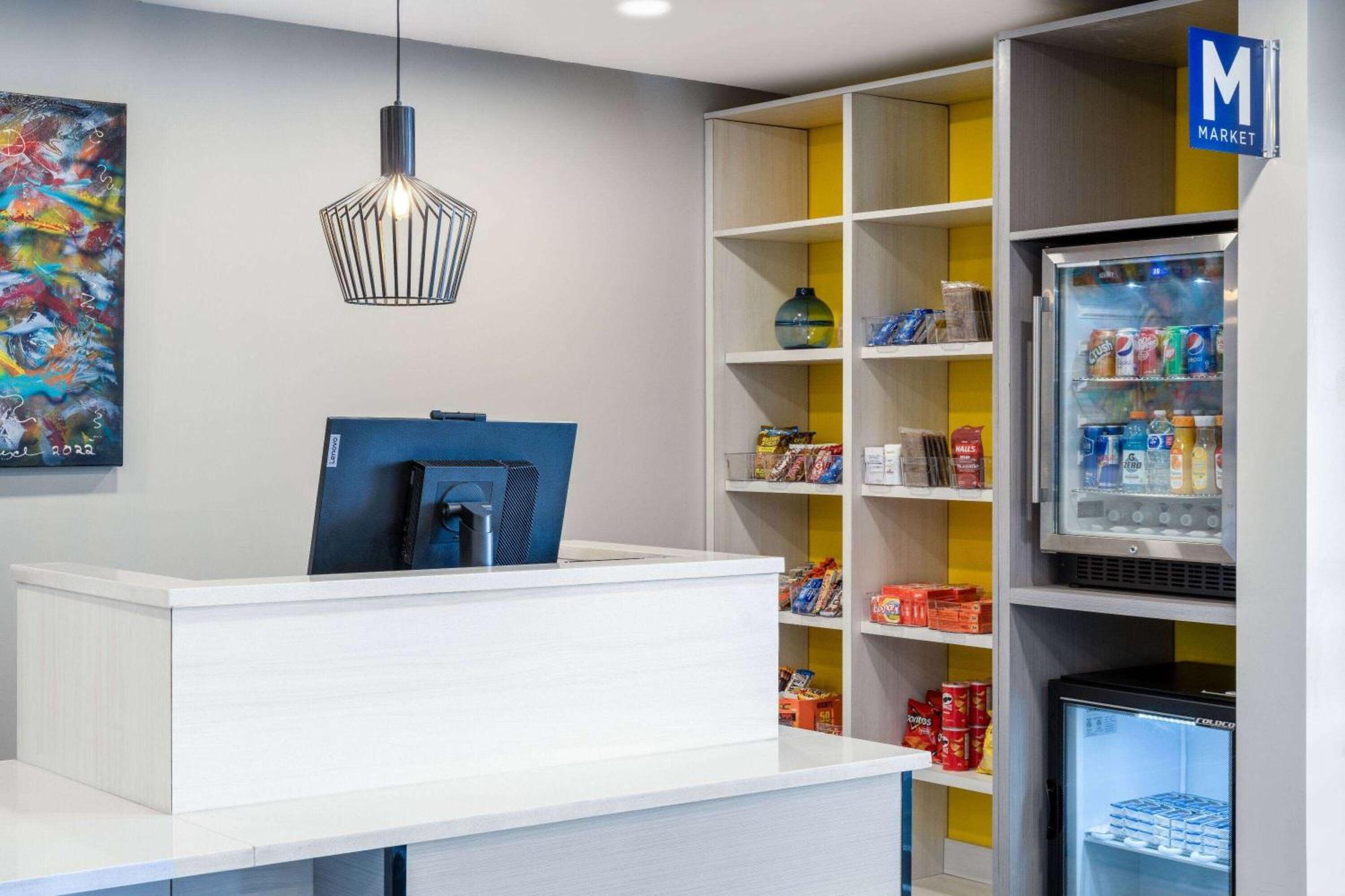 Microtel Inn & Suites By Wyndham Kanata Ottawa West Exteriör bild