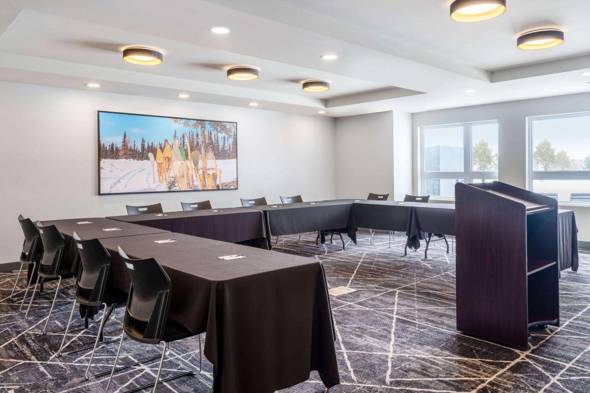 Microtel Inn & Suites By Wyndham Kanata Ottawa West Exteriör bild