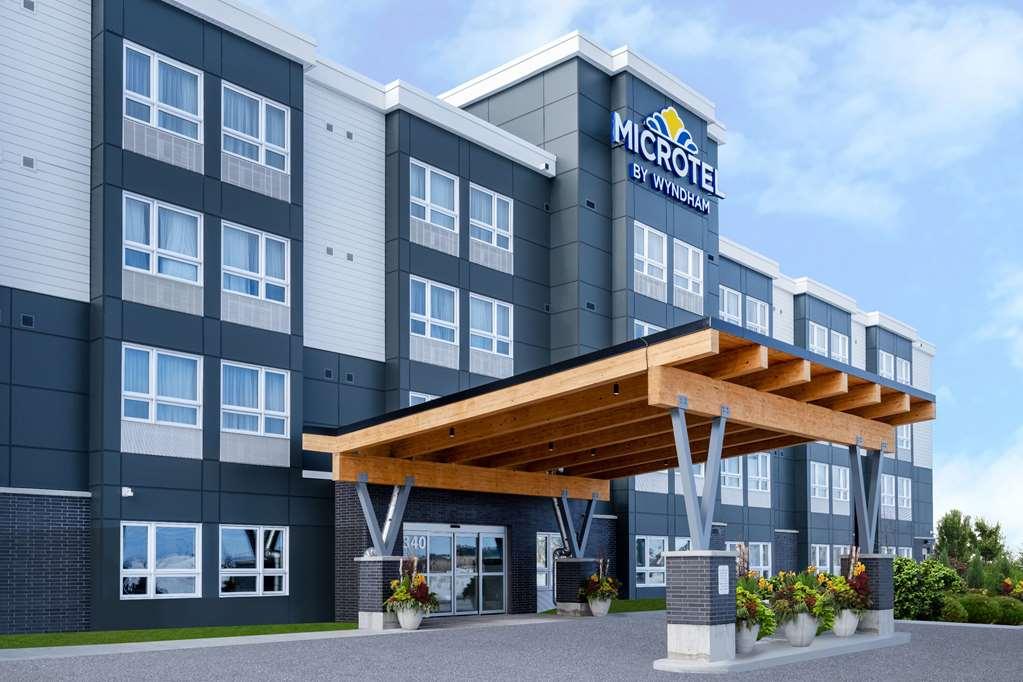 Microtel Inn & Suites By Wyndham Kanata Ottawa West Exteriör bild
